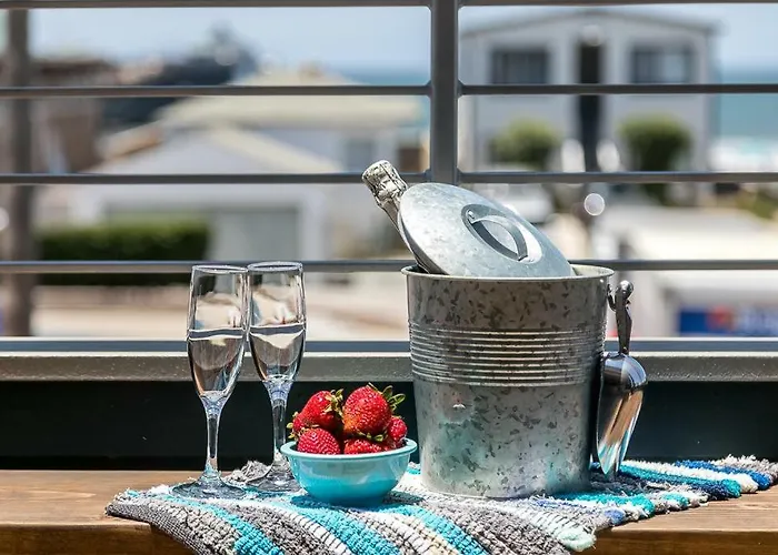 Ocean View 3 Bedrooms Condo, Just Steps From The Park, Pier & Water!