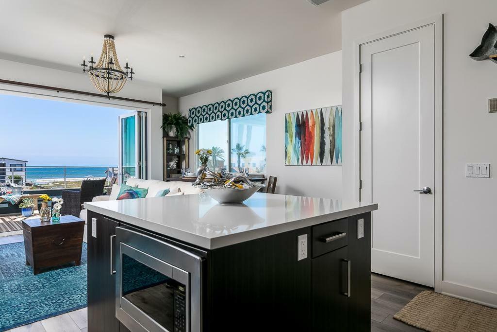 Ocean View 3 Bedrooms Condo, Just Steps From The Park, Pier & Water! Holiday home Imperial Beach