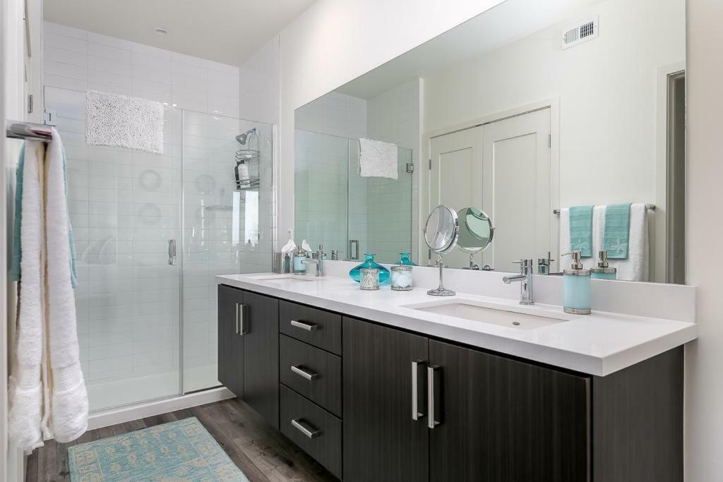 Holiday home Ocean View 3 Bedrooms Condo, Just Steps From The Park, Pier & Water! Imperial Beach
