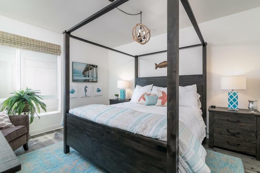 Holiday home Ocean View 3 Bedrooms Condo, Just Steps From The Park, Pier & Water! Imperial Beach
